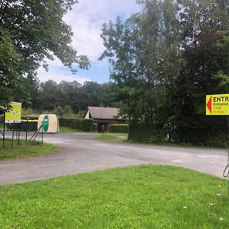 Charmant cottage dans domaine privé Signy-le-Petit Exterior foto